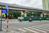 Hà Nội yêu cầu tháo dỡ nhiều rào chắn thi công để tránh ùn tắc