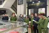 Khởi tố, bắt tạm giam vợ chồng giám đốc Công ty vàng bạc Kim Chung