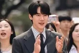 Khi Yoo Yeon Seok thành luật sư nhìn thấy ma trong Phantom Lawyer