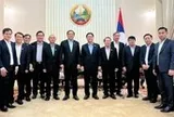 Lãnh đạo VRG thăm, chúc Tết Bun Pimay tại Lào