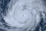 Hình ảnh vệ tinh siêu bão Sinlaku, mắt bão rõ nét, mạnh nhất thế giới từ đầu năm