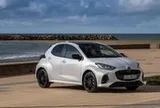 Mazda2 2026 ra mắt: Bổ sung tiện nghi, ADAS, động cơ hybrid mượn từ Toyota