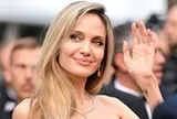 Hào quang trang sức kim cương thắp sáng thảm đỏ Liên hoan phim Cannes