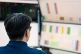 VN-Index lập đỉnh mới nhờ cổ phiếu nhóm Vingroup và STB