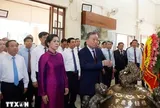 Tổng Bí thư, Chủ tịch nước Tô Lâm dâng hương tưởng niệm Chủ tịch Hồ Chí Minh tại Thái Lan