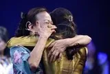 Như chưa hề có cuộc chia ly: Lúc trao con cho người ta, tôi khóc, còn con cứ cười