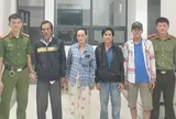 Cha đi lạc 6 ngày, con xúc động tới đón ở nơi cách nhà 150km