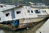 Những con tàu tiền tỉ kẹt lại ở Lý Sơn