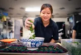 Cô gái nghỉ việc văn phòng, kế thừa quán phở hơn 100 tuổi của gia đình