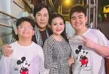 Con trai Kim Tử Long hát Lương Sơn Bá - Chúc Anh Đài cùng mẹ Trinh Trinh