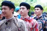 Trường Giang, HIEUTHUHAI quảng diễn áo dài truyền thống trong Kinh thành Huế