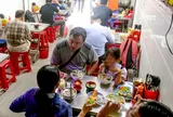 Giá xăng dầu giảm mạnh, dĩa cơm, tô phở... vẫn không giảm giá, nhiều nơi còn tăng