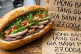 'Tăng giá ổ bánh mỳ từ 20.000 đồng lên 27.000 đồng' – chủ quán toan tính bù lỗ Food App nhưng lại đánh thẳng vào túi tiền người mua