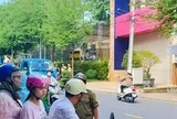 Tiệm vàng Hồng Phúc ở Mỹ Tho tạm ngưng hoạt động, nhiều khách hàng lo lắng
