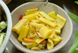 Cách muối măng ớt ngon, giòn cay, không bị nổi váng tại nhà