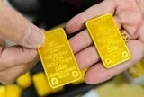 Vàng, chứng khoán... cùng lao dốc, làm sao để không mất tiền?
