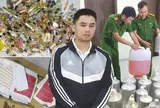 Khám xét khẩn cấp 7 địa điểm tại Thanh Hóa và Hà Nội, thu giữ hơn 620 lít hương liệu: Khởi tố 13 bị can