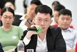 Chuyên gia cảnh báo 'con dao 2 lưỡi' AI trong đầu tư chứng khoán