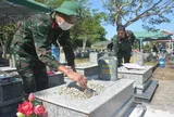 Đội nắng như đổ lửa, bộ đội miệt mài lấy mẫu ADN tìm danh tính liệt sĩ