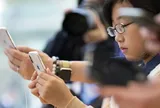 Làn sóng các quốc gia siết mạng xã hội để bảo vệ trẻ em