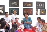 Nghe chuyện nghề sơn mài nhân triển lãm 'Chu tất bình dân'