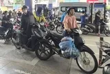 Cục trưởng Trần Hữu Linh: Khan xăng dầu cục bộ, không loại trừ việc bán cầm chừng chờ tăng giá