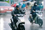 Ra đường nhớ đem áo mưa theo nhé