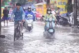 Hà Nội mưa lớn từ chiều tối nay, có thể trên 100mm, nguy cơ ngập úng cục bộ