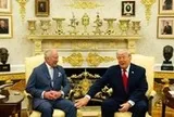 Chiêm ngưỡng Phòng Bầu dục dát vàng của Tổng thống Mỹ Donald Trump