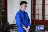 Người đàn ông định ném trẻ sơ sinh, cầm dao đâm nhiều nữ nhân viên y tế lĩnh án