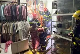 Hà Nội: Cháy nhà ở phố Nguyễn Lương Bằng, giải cứu 4 người mắc kẹt