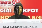 Mua vé số bán dạo trúng ngay Vietlott gần 30 tỷ đồng