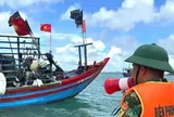 Bão số 4 áp sát, Quảng Ninh tạm dừng tham quan, lưu trú trên biển