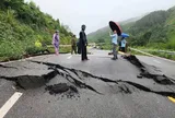 Quốc lộ 4B qua Lạng Sơn đứt gãy nghiêm trọng