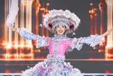 Sân khấu Miss World rực rỡ 111 sắc màu thế giới