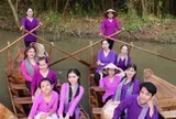Chiếc áo bà ba mời bà tư, bà năm cứ lấy mặc