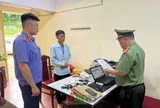 Người đàn ông bị khởi tố sau khi dùng súng tự gây thương tích cho bản thân