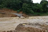 Mưa lớn dồn dập, đề nghị 13 tỉnh thành sẵn sàng ứng phó
