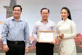 Trao giải và ra mắt sách 50 năm thành phố nghĩa tình của tôi: Vẹn nguyên tình người