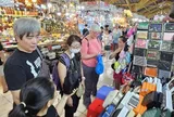 Cứu chợ 'chết lâm sàng': Bớt nói thách, chấn chỉnh thái độ kinh doanh… sẽ là cách?
