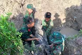Lão nông Cà Mau phá vườn mai, hiến đất tìm hài cốt liệt sĩ