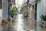Dọn đồ do nước tràn vào phòng trọ, người đàn ông bị điện giật tử vong ở TPHCM