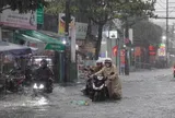 TPHCM và Nam Bộ mưa lớn, sấm sét dồn dập do nhiễu động gió Đông