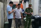 Từ vụ người phụ nữ ở Hà Nội kê giường chặn lối vào thửa đất: Xử lý tranh chấp đất đai, lối đi thế nào?