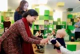 Phu nhân Ngô Phương Ly tặng 'Tủ sách Việt Nam' cho thư viện Đan Mạch