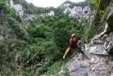 Phát hiện hố sụt rộng tới 2ha, sâu 120m giữa rừng Phong Nha - Kẻ Bàng