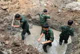 Thêm ba bộ hài cốt liệt sĩ được tìm thấy dưới nền trụ sở xã cũ
