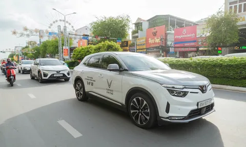 VinFast VF 8 - “Món hời” xe sang giá tốt cho gia đình du xuân đầu năm