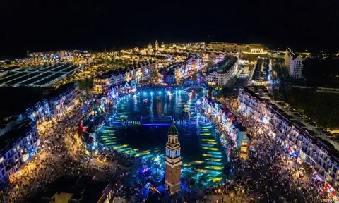 Phú Quốc United Center: Từ “tâm điểm không ngủ” đến “vũ trụ lễ hội” bùng nổ