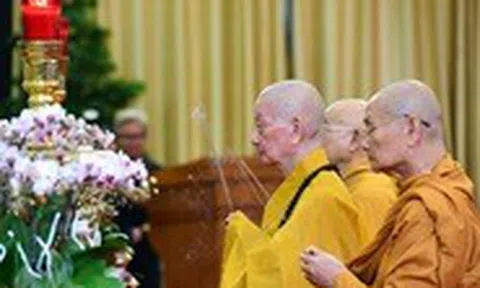 Xúc động lễ tưởng niệm Tổng Bí thư Nguyễn Phú Trọng tại Việt Nam Quốc Tự
